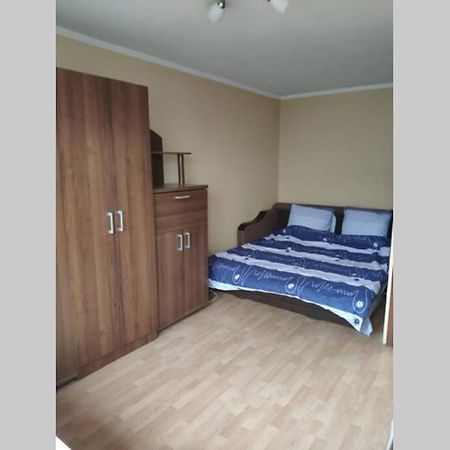 Small Apartment For 2 Kiev Exterior foto